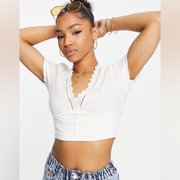 ✨NWT | Stradivarius 🎼 | Short Rustic Romantic Blouse with Lace trim - Picture 2 of 9